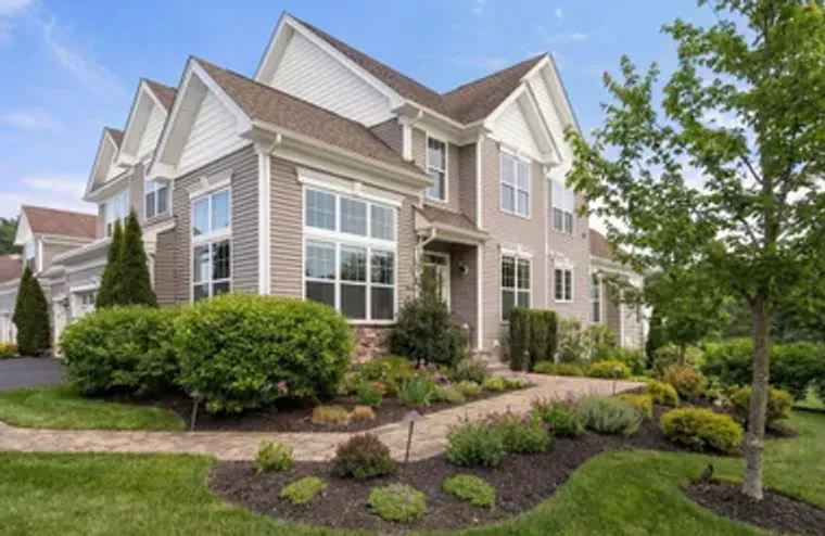 8 GLEN ELLEN BLVD 8, MILLIS, MA, 02054, Millis, MA 02054