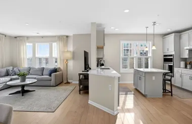 4 PETERS FARM WAY 206, WESTBOROUGH, MA, ..., Westborough, MA 01581