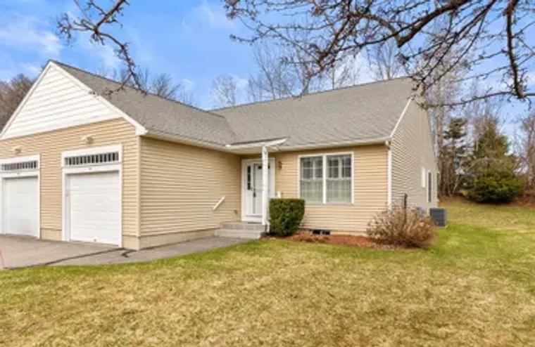 44 ANGELL BROOK DR 44, WEST BOYLSTON, MA..., West Boylston, MA 01583