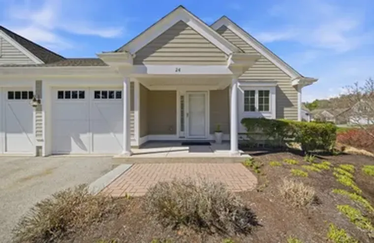 24 CARRIAGE LN 24, DUXBURY, MA, 02332, Duxbury, MA 02332
