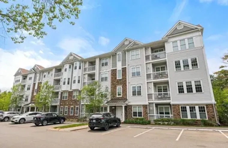 62 ABIGAIL WAY 1006, READING, MA, 01867, Reading, MA 01867