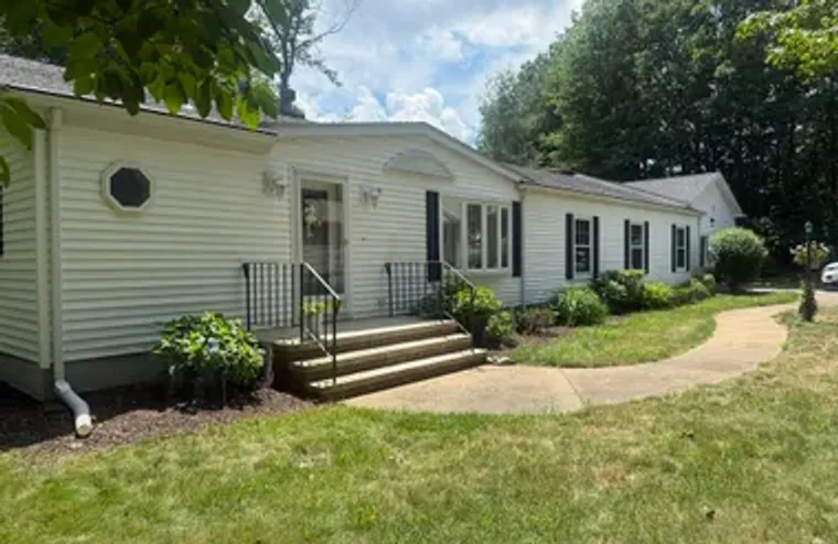 303 BLUEBERRY CIR, MIDDLEBORO, MA, 02346, Middleboro, MA 02346