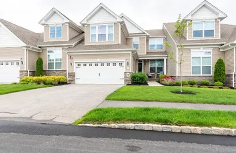 4 PLOVER LN 4, METHUEN, MA, 01844, Methuen, MA 01844