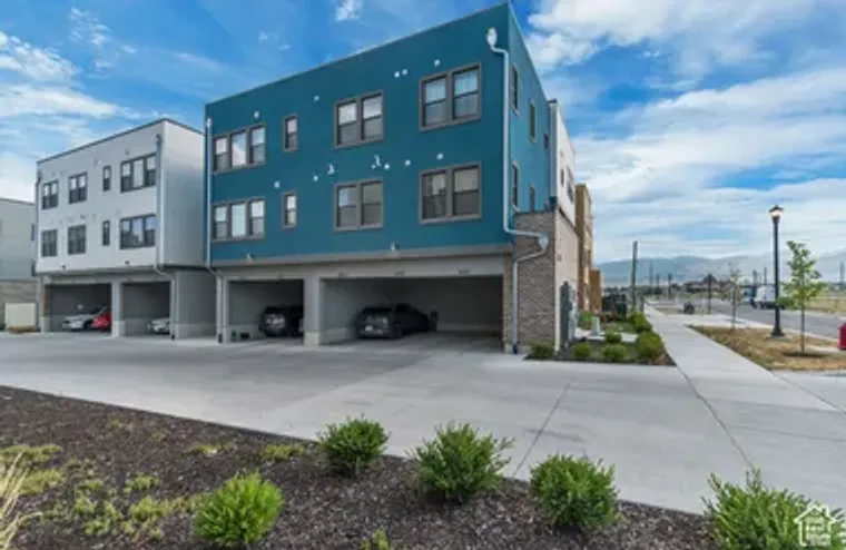 5243 W REVENTON DR UNIT 101, SOUTH JORDA..., South Jordan, UT 84009