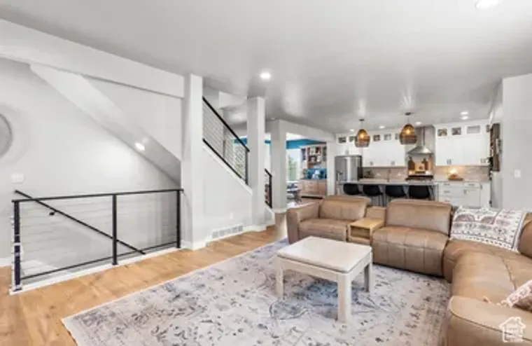 11656 S MORING POINT WAY # 572, SOUTH JO..., South Jordan, UT 84009