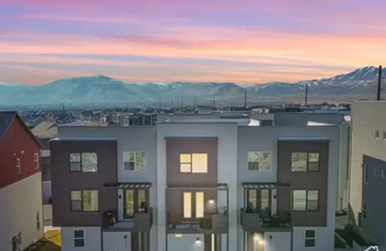 6357 W SOUTH JORDAN PKWY, SOUTH JORDAN, ..., South Jordan, UT 84009