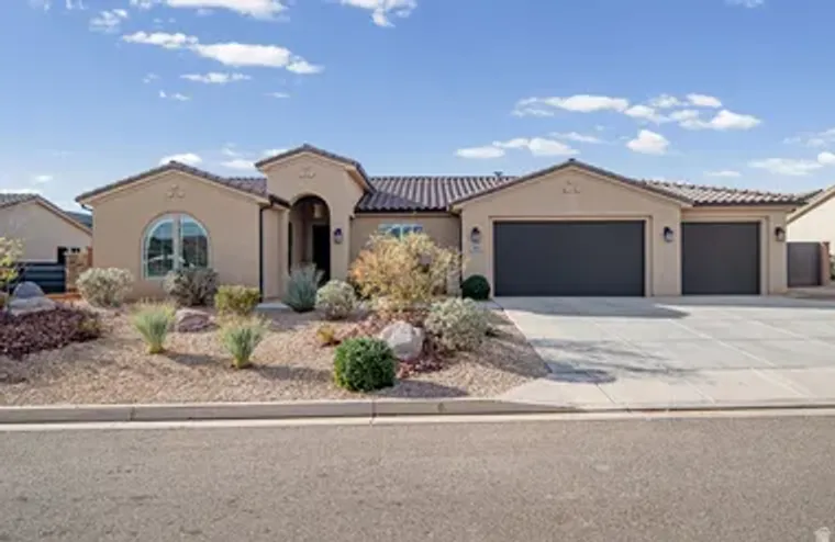 195 W VIA MODELO, WASHINGTON, UT, 84780, Washington, UT 84780