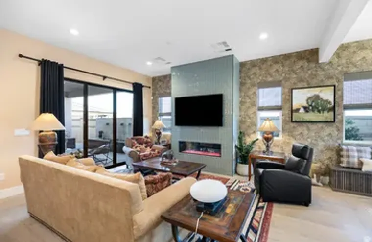 5588 S AGAVE PEAK LN, ST GEORGE, UT, 847..., St George, UT 84790