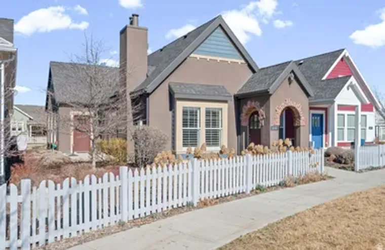 11089 S CASCABEL DR, SOUTH JORDAN, UT, 8..., South Jordan, UT 84009