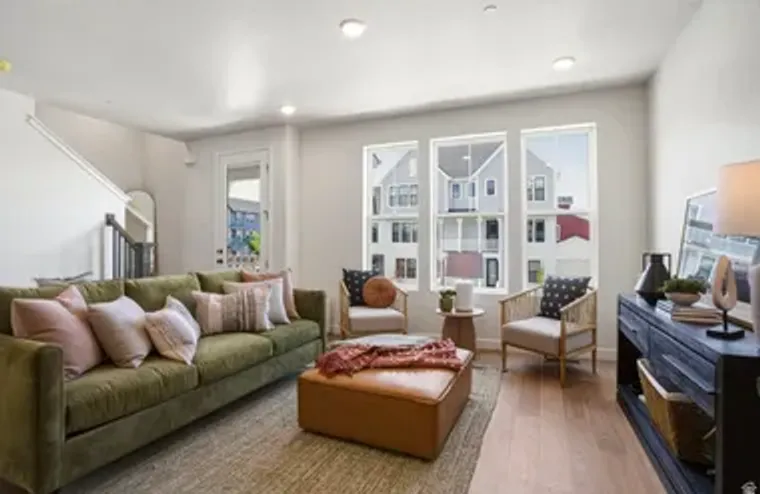 5067 W RAMBUTAN WAY, SOUTH JORDAN, UT, 8..., South Jordan, UT 84009