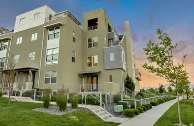 5172 W LAKE AVE, SOUTH JORDAN, UT, 84009, South Jordan, UT 84009