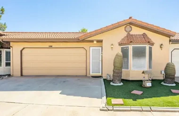 1331 N DIXIE DOWNS RD 144, ST. GEORGE, U..., St. George, UT 84770