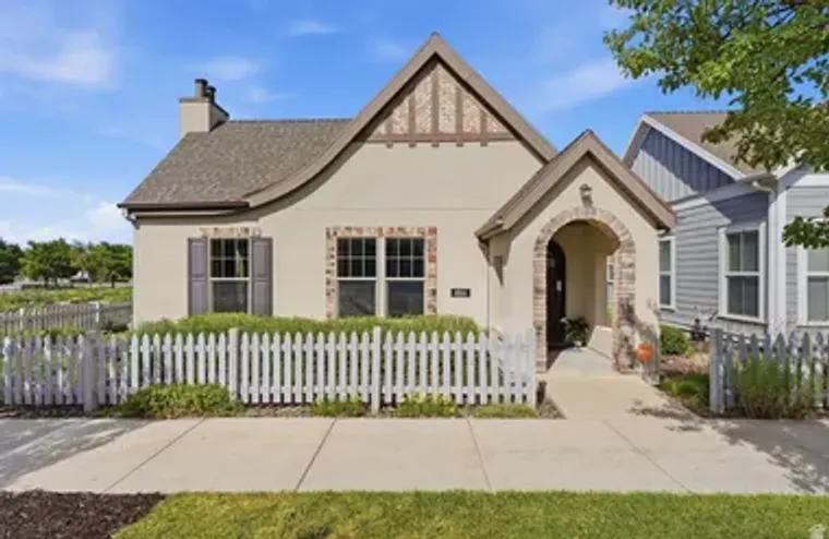 4814 W RAPHANUS LN, SOUTH JORDAN, UT, 84..., South Jordan, UT 84009