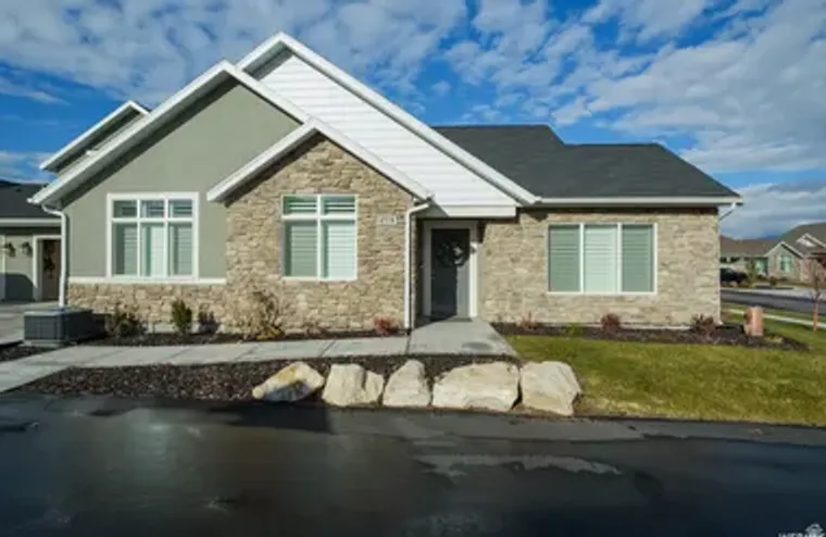 473 S SHORT HORSE LN B, SARATOGA SPRINGS..., Saratoga Springs, UT 84045