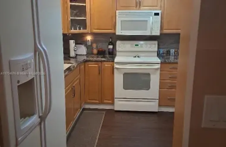 1000 SAINT CHARLES PL 615, PEMBROKE PINE..., Pembroke Pines, FL 33026