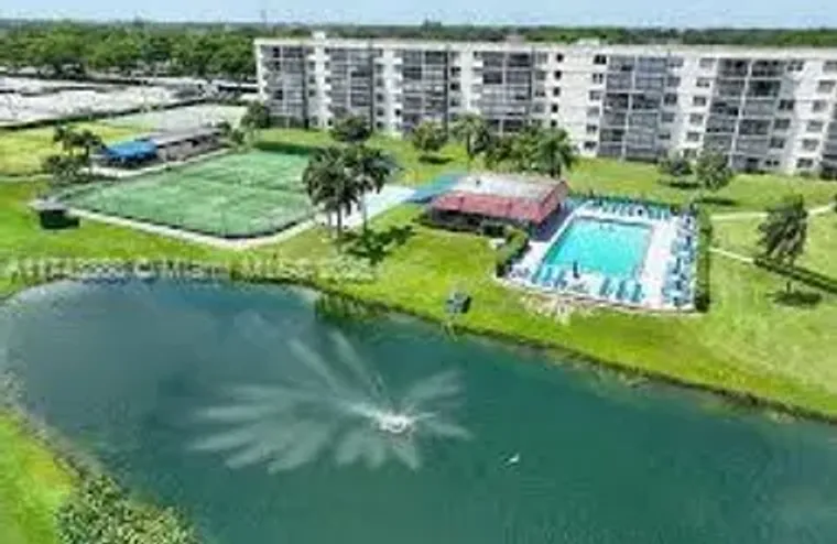 8900 WASHINGTON BLVD PH 2A, PEMBROKE PIN..., Pembroke Pines, FL 33025