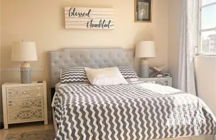 361 S HOLLYBROOK DR APT 104, PEMBROKE PI..., Pembroke Pines, FL 33025