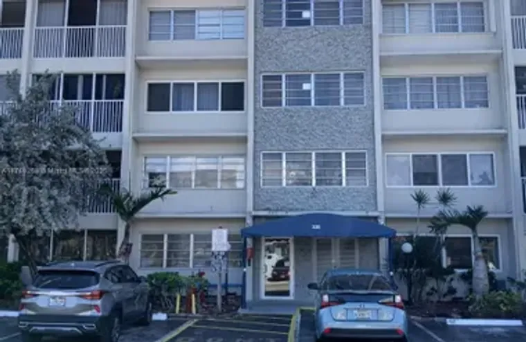 330 SE 2ND ST 202F, HALLANDALE BEACH, FL..., Hallandale Beach, FL 33009