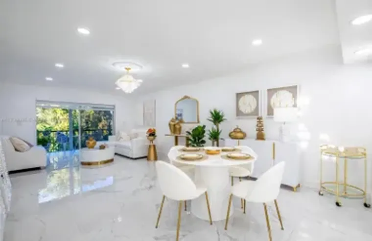 300 S HOLLYBROOK DR 310, PEMBROKE PINES,..., Pembroke Pines, FL 33025