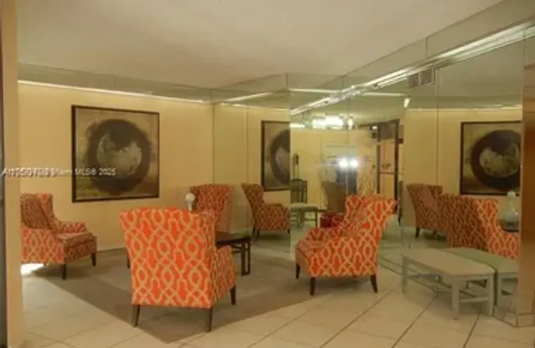 1300 SAINT CHARLES PL 303, PEMBROKE PINE..., Pembroke Pines, FL 33026