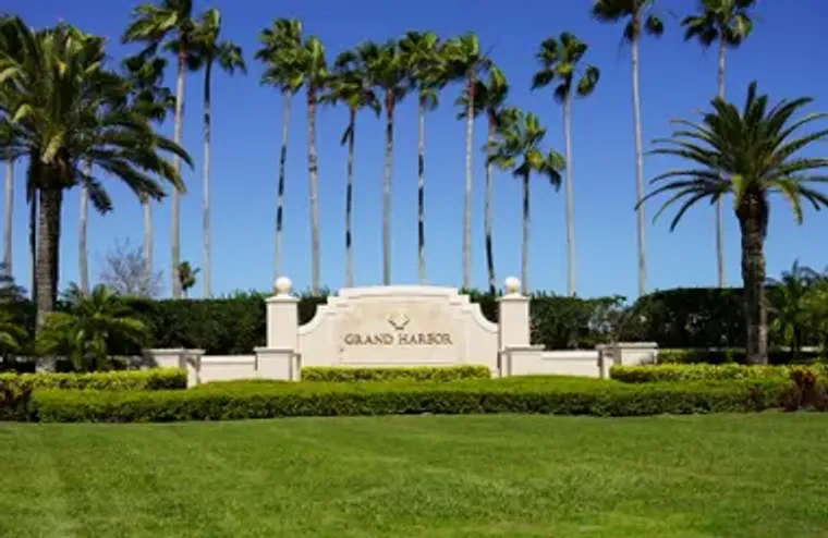 5030 HARMONY CIR APT 303, VERO BEACH, FL..., Vero Beach, FL 32967