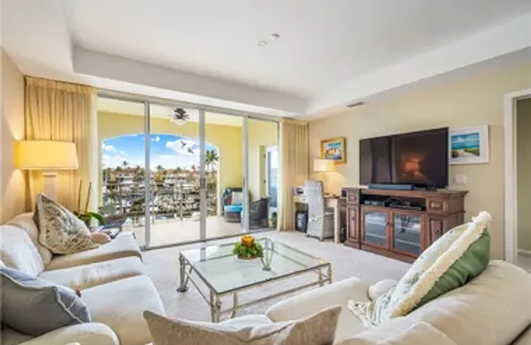 5520 N HARBOR VILLAGE DR APT 203, VERO B..., Vero Beach, FL 32967