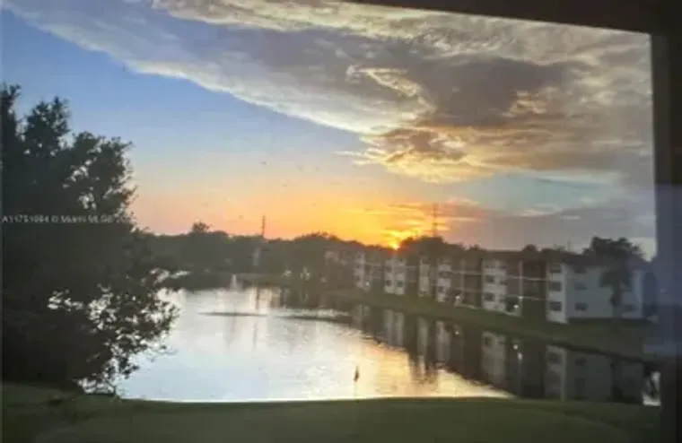 411 S HOLLYBROOK DR APT 308, PEMBROKE PI..., Pembroke Pines, FL 33025