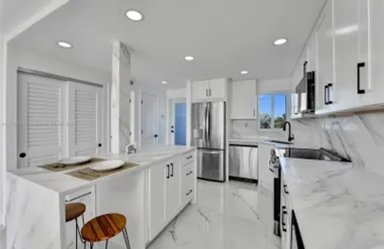 8900 WASHINGTON BLVD 506A, PEMBROKE PINE..., Pembroke Pines, FL 33025