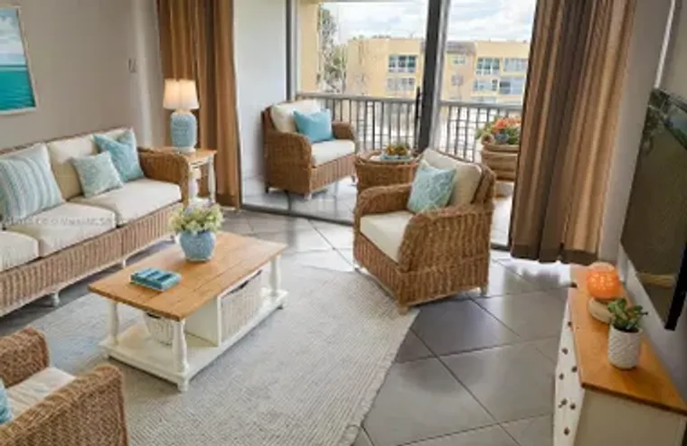 6090 NW 64TH AVE APT 310, TAMARAC, FL, 3..., Tamarac, FL 33319