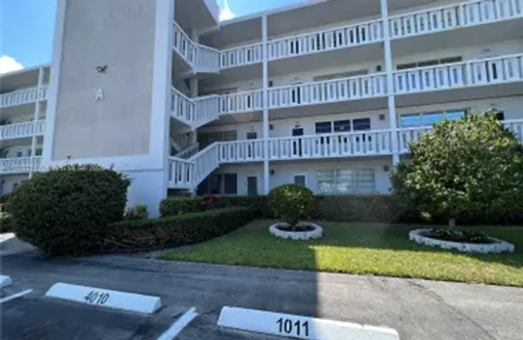 1011 ELLESMERE A # 1011, DEERFIELD BEACH..., Deerfield Beach, FL 33442