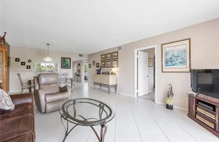 12750 SW 4TH CT 407J, PEMBROKE PINES, FL..., Pembroke Pines, FL 33027