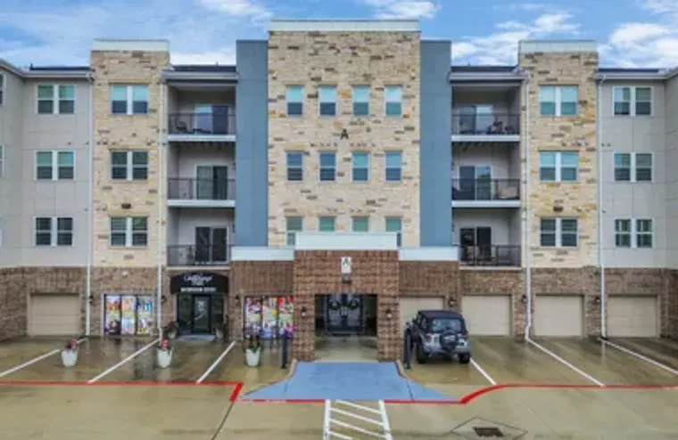 6804 WESTVIEW DR APT 3205, HOUSTON, TX, ..., Houston, TX 77055