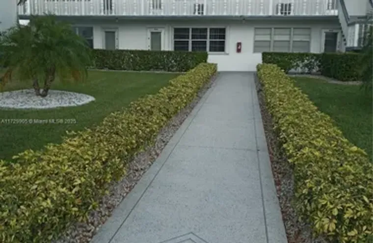 390 WINDSOR Q # 390, WEST PALM BEACH, FL..., West Palm Beach, FL 33417