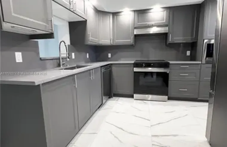 4702 MARTINIQUE DR E1, COCONUT CREEK, FL..., Coconut Creek, FL 33066