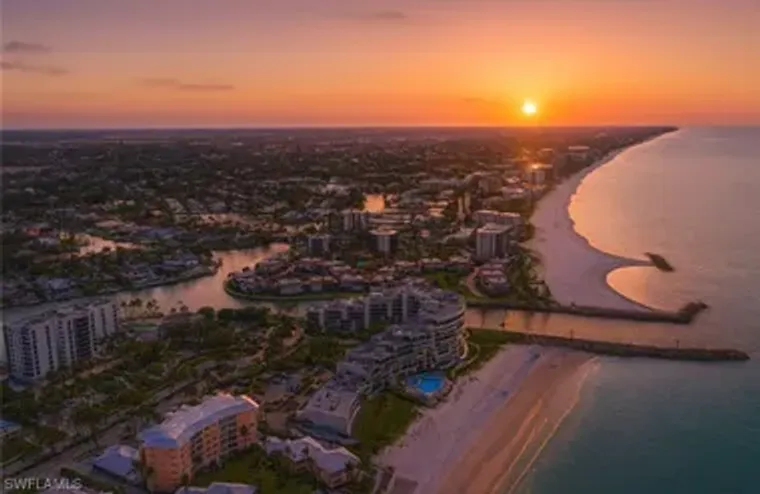 2400 GULF SHORE BLVD N PH 4, NAPLES, FL,..., Naples, FL 34103