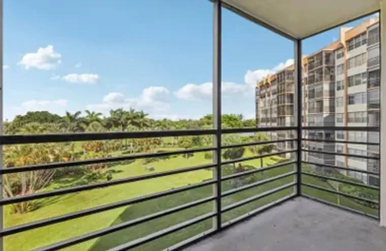 900 SAINT CHARLES PL 420, PEMBROKE PINES..., Pembroke Pines, FL 33026