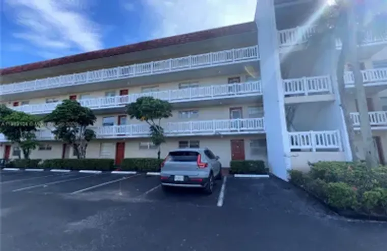 3776 INVERRARY BLVD 207R, LAUDERHILL, FL..., Lauderhill, FL 33319