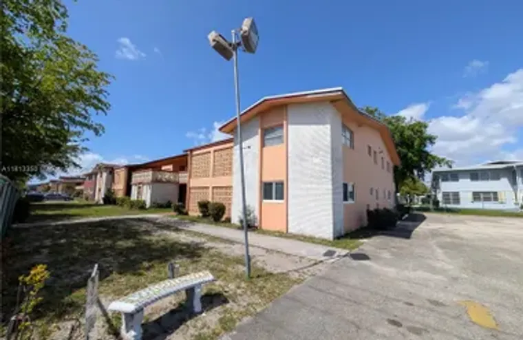 19080 NE 3RD CT 311, MIAMI, FL, 33179, Miami, FL 33179