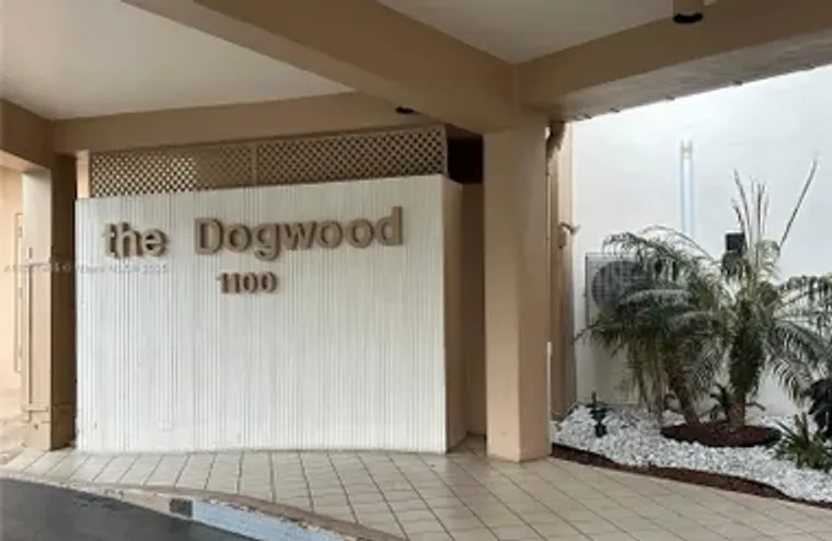 1100 SAINT CHARLES PL 411, PEMBROKE PINE..., Pembroke Pines, FL 33026