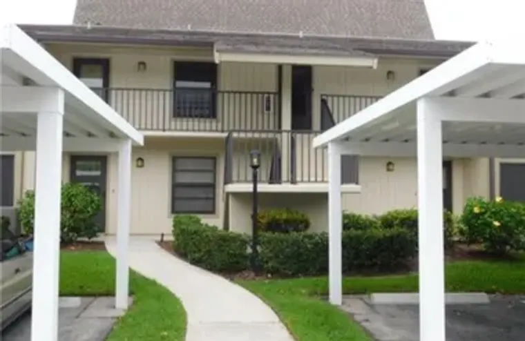 30 PLANTATION DR 104, VERO BEACH, FL, 32..., Vero Beach, FL 32966