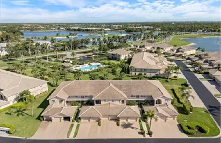 9060 MICHAEL CIR UNIT 2, NAPLES, FL, 341..., Naples, FL 34113