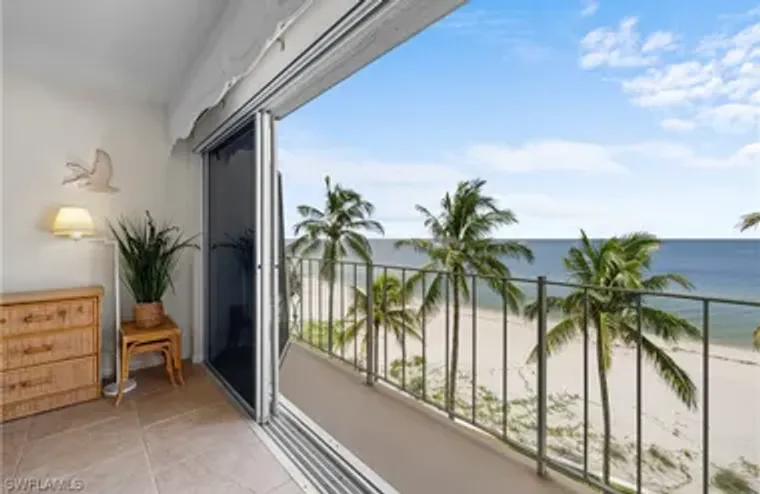 2011 GULF SHORE BLVD 44, NAPLES, FL, 341..., Naples, FL 34102