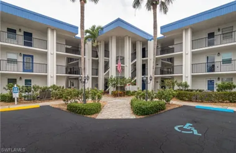 1828 PINE VALLEY DR 201, FORT MYERS, FL,..., Fort Myers, FL 33907