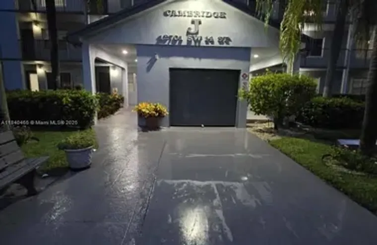 12701 SW 14TH ST APT J312, PEMBROKE PINE..., Pembroke Pines, FL 33027