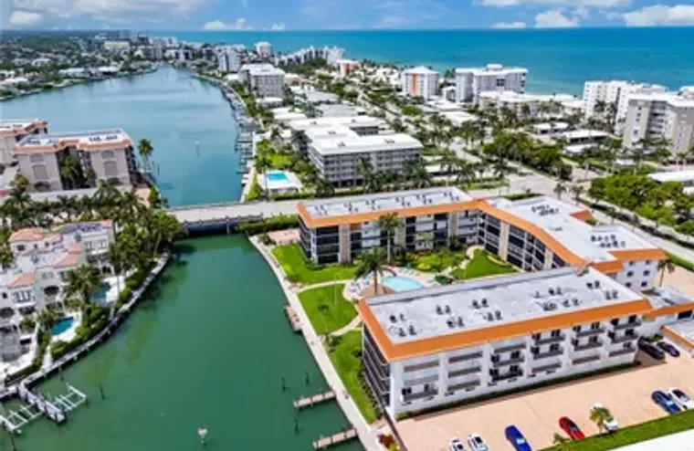 2900 GULF SHORE BLVD 111, NAPLES, FL, 34..., Naples, FL 34103