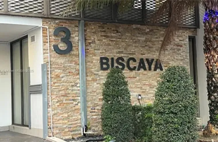 20500 W COUNTRY CLUB DR APT 117, AVENTUR..., Aventura, FL 33180