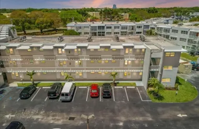 2200 PARK LN APT 306, HOLLYWOOD, FL, 330..., Hollywood, FL 33021