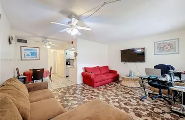 3071 NW 47TH TER APT 322, LAUDERDALE LAK..., Lauderdale Lakes, FL 33313