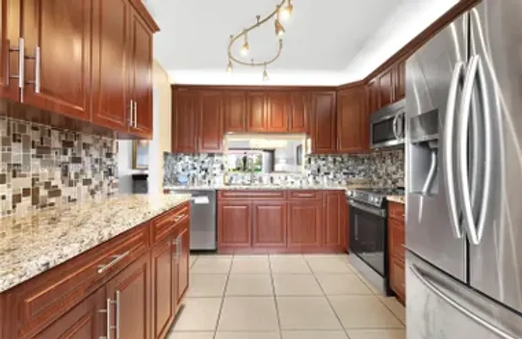 12901 SW 15TH CT 105V, PEMBROKE PINES, F..., Pembroke Pines, FL 33027