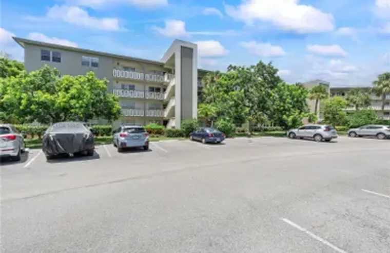 2502 ANTIGUA TER F4, COCONUT CREEK, FL, ..., Coconut Creek, FL 33066